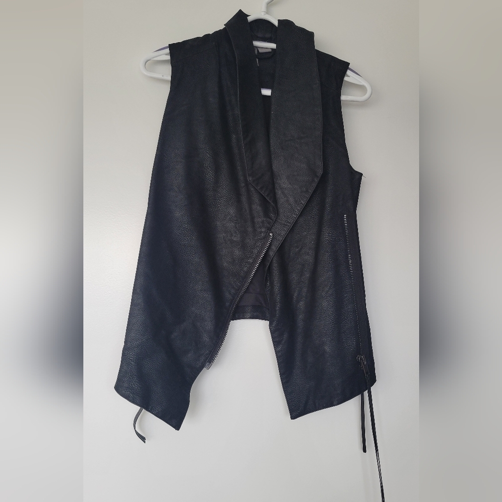 H&M divided vest